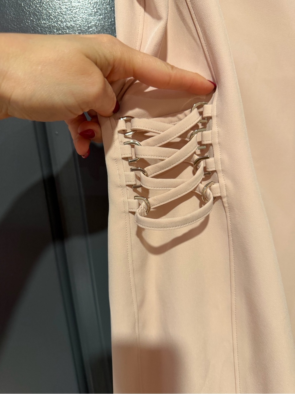 White House Black Market Sleeveless Blush Pink Sheath Dress - Picture 3 of 4
